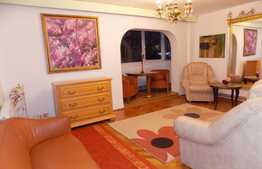 Apartament 3 camere, 90 mp, parcare, zona UMF