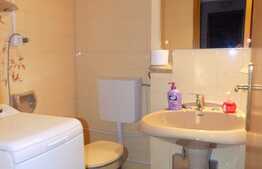 Apartament 3 camere, 90 mp, parcare, zona UMF