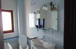 Casa individuala, 370 mp, teren de 480 mp, mobilata modern, zona linistita!