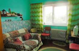 3 camere, 65 mp, decomandat, etaj intermediar, boxa subsol, zona Kaufland