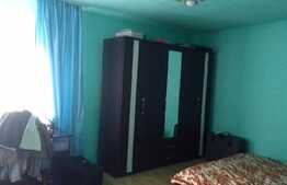 Casa de vanzare cu 3 camere, 100 mp, teren 400 mp, zona linistita!