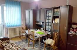 De vanzare apartament 2 camere, 40 mp, boxa la subsol, zona strazii Bucium