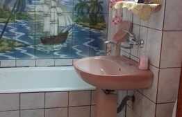 Apartament 3 camere, 66 mp, decomandat, parcare, boxa, zona Kaufland