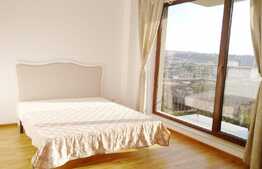 Apartament 3 camere, 68,47 mp, terasa 140 mp, garaj, zona strazii Maramuresului