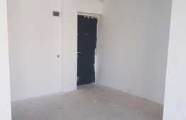 Apartament 3 camere, 61 mp, semifinisat, parcare, zona strazii Donath