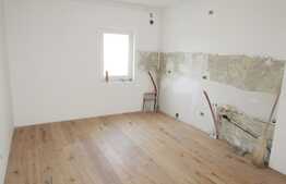 3 camere, 65 mp, decomandat, boxa subsol, parcare, zona Restaurant Regal