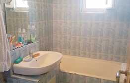 Apartament 2 camere, 50 mp, decomanadat, parcare, boxa, zona strazii Donath