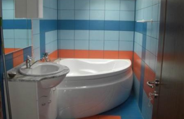 Apartament 2 camere, 62 mp utili, balcon, loc de parcare, zona strazii Florilor!