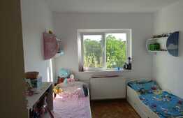 Apartament 3 camere, 65 mp, decomandat, boxa la subsol, zona Nicolae Titulescu