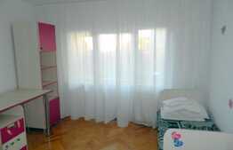 Apartament 3 camere, 86 mp, decomandat, garaj, zona Piata Zorilor