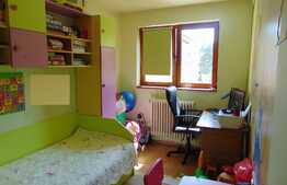 Apartament 3 camere, 64 mp, mobilat si utilat, balcon de 9 mp! Zona Mercur!