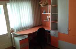 2 camere, 50 mp, 2 balcoane inchise, boxa la subsol, garaj! Zona Plopilor!