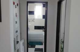 Apartament cu 3 camere, 65 mp, balcon inchis! A.C! Zona Petrom!