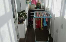 Apartament cu 3 camere, 65 mp, balcon inchis! A.C! Zona Petrom!