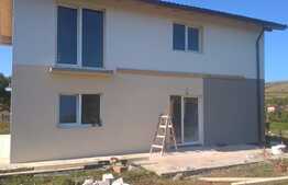 De vanzare casa individuala, 126 mp, teren de 500 mp, front 46, in Chinteni