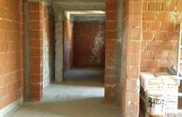 Apartament 2 camere, 65.33 mp, terasa de 13.5 mp! Zona Emerson!