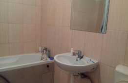 Apartament de vanzare cu 2 camere, decomandat, 56 mp, zona strazii Porii! 