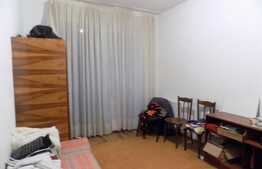 Apartament de vanzare cu 2 camere, decomandat, 56 mp, zona strazii Porii! 