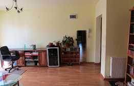 Apartament 2 camere, decomandat, 53 mp, parcare cu CF, zona strazii Eroilor