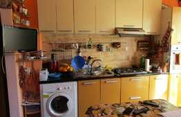 2 camere, decomandat, 56 mp, terasa de 14 mp, parcare cu CF, zona strazii Porii