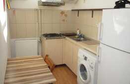 Garsoniera, 28 mp, decomandat, imobil tip casa, zona scolii Traian Darjan