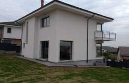 Casa individuala, 140 mp utili, teren de 550 mp, zona linistita!