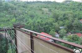 Apartament cu 2 camere, 50 mp, imobil izolat termic. Boxa inclusa!