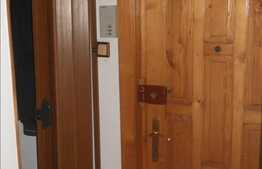 De inchiriat apartament cu 3 camere, 80 mp utili cu loc de parcare