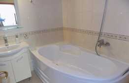 2 camere, 62 mp, decomandat, prima inchiriere, garaj, zona strazii Trifoiului