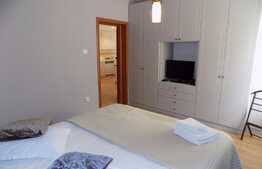 2 camere, 62 mp, decomandat, prima inchiriere, garaj, zona strazii Trifoiului