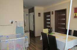 Apartament de vanzare 3 camere, 54 mp, loc de parcare, zona strazii Stejarului!