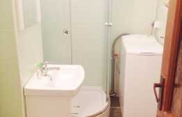 Garsoniera 23 mp, in casa, boxa subsol, parcare, zona Garii