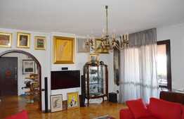 Penthouse 5 camere, 181 mp, terasa 18 mp, 2 locuri parcare, zona Piata Engels