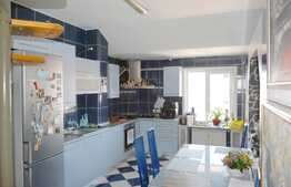 Penthouse 5 camere, 181 mp, terasa 18 mp, 2 locuri parcare, zona Piata Engels