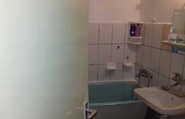 De vanzare apartament 2 camere, 52 mp, parcare, boxa, zona Garii