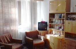 De vanzare apartament 2 camere, 52 mp, parcare, boxa, zona Garii