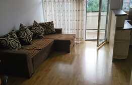 Vanzare apartament 3 camere, 69 mp, parcare, terasa de 10 mp, zona Petrom