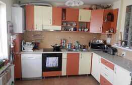 Apartament 4 camere, 113 mp, mobilat si utilat! 2 locuri de parcare! Zona Terra!