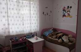 Vanzare 3 camere, 62 mp, la cheie! Parcare cu CF! Zona strazii Eroilor!