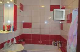 Vanzare 3 camere, 62 mp, la cheie! Parcare cu CF! Zona strazii Eroilor!