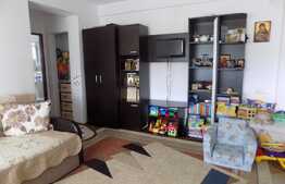 2 camere, 54 mp, etaj intermediar, balcon 7 mp, garaj, zona strazii Stejarului