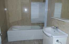 3 camere, 72 mp, prima inchiriere, parcare, zona VIVO