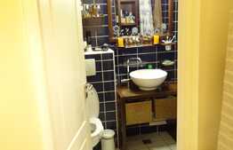 Vanzare apartament 2 camere, 56 mp! Parcare! Zona strazii Stejarului! 