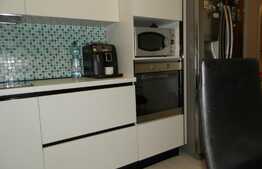 3 camere, decomandat, 80 mp, prima inchiriere, 2 parcari, zona strazii Sub Cetate