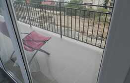 Apartament de vanzare 3 camere, 60 mp, terasa de 18 mp, zona Vivo