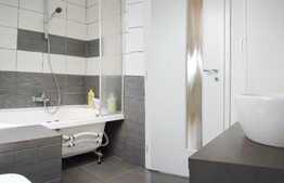 Mansarda spatioasa si luminoasa cu 70 mp utili!