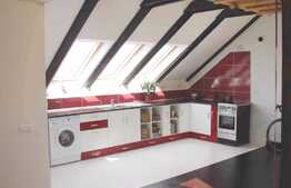 Mansarda spatioasa si luminoasa cu 70 mp utili!