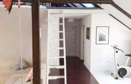 Mansarda spatioasa si luminoasa cu 70 mp utili!