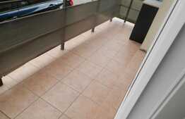 Apartament de vanzare cu 2 camere, 75 mp, loc de parcare, zona strazii Florilor