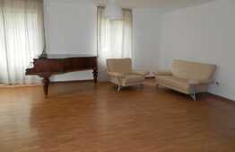 Apartament de vanzare cu 2 camere, 75 mp, loc de parcare, zona strazii Florilor